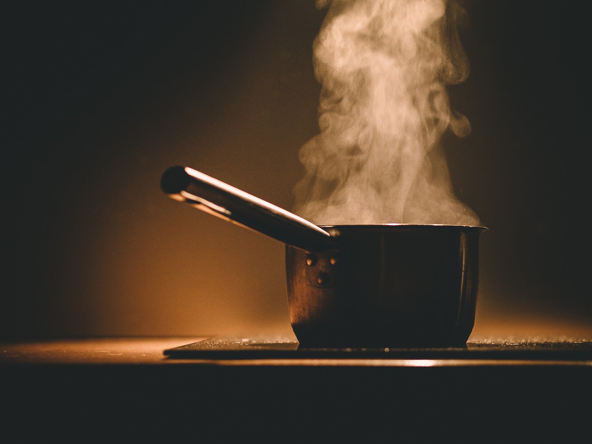 How Not To Smell Like Your Kitchen When You're Cooking