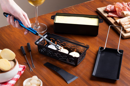 Cheese knives