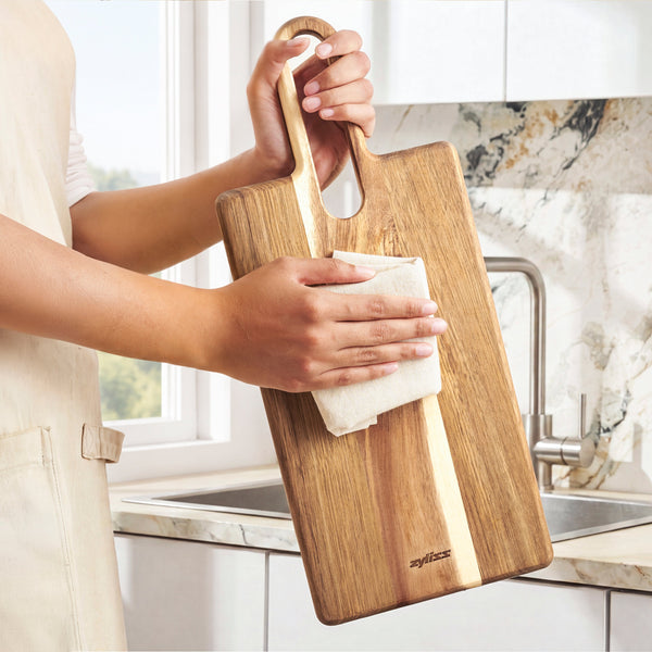 Zyliss Serving Board Acacia Wood M 43x18cm/17x7.1in — in use