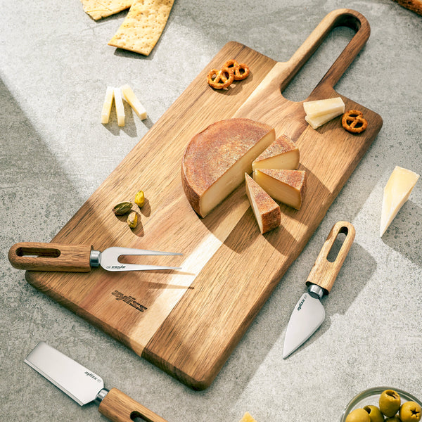Zyliss Serving Board Acacia Wood M 43x18cm/17x7.1in — lifestyle