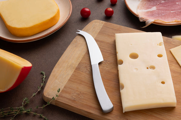 Zyliss Signature Universal Cheese Knife 100mm/3.9in — lifestyle