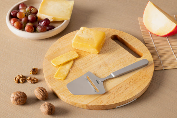 Zyliss Signature Cheese Plane 97mm/3.8in — lifestyle